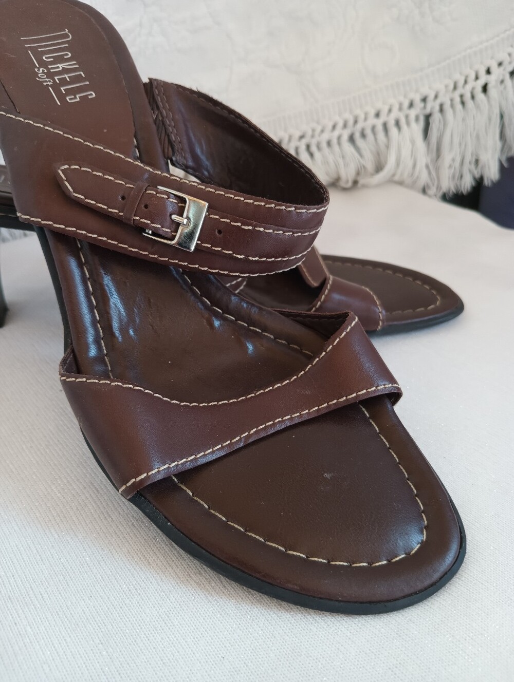 Nickels Brown Leather Open Toe Mid Heel Sandal Heels - Picture 3 of 9